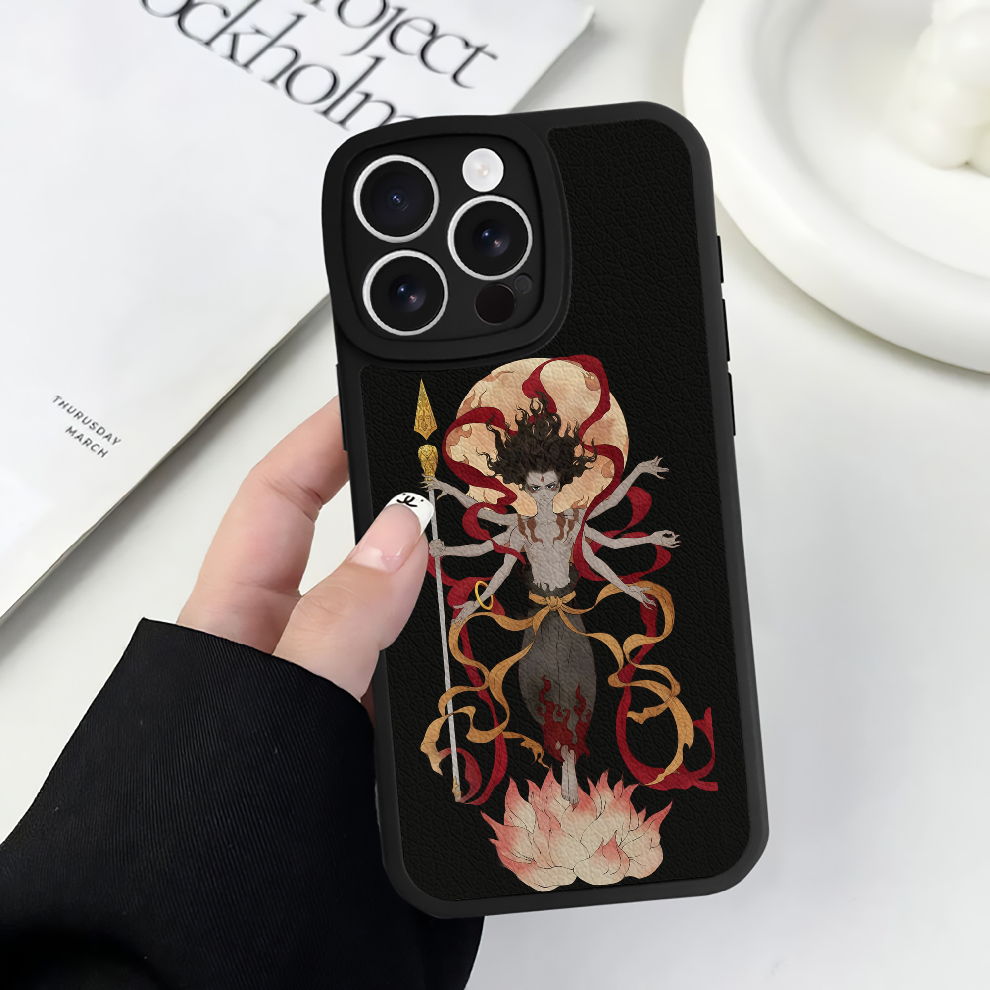 （画像用） Ne Zha 2 ナタ 魔童の大暴れ 【iPhone 16シリーズ対応】シリコンスマホケース（レザー調） 材質：シリコン